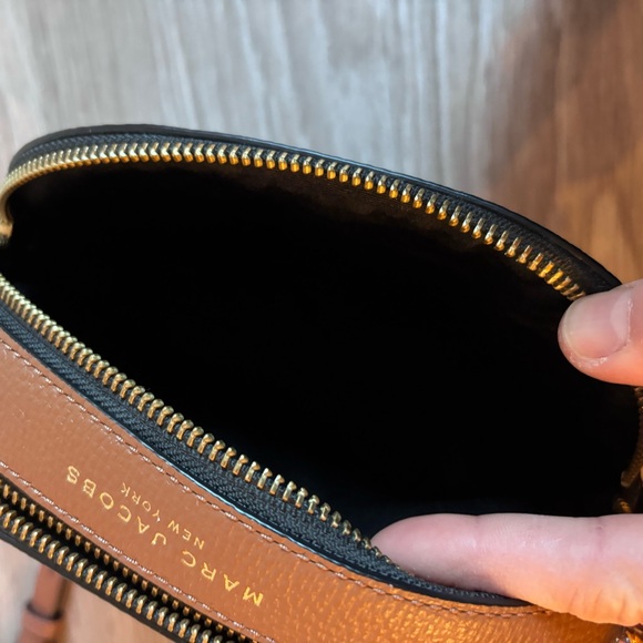 MARC JACOBS Shutter Camera Bag Argan Oil Brown - Picture 5 of 11